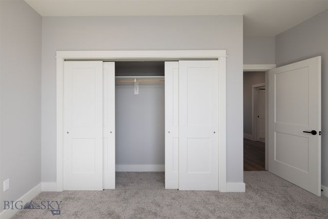 1117 Falcon Ridge Boulevard, Belgrade, MT 59714
