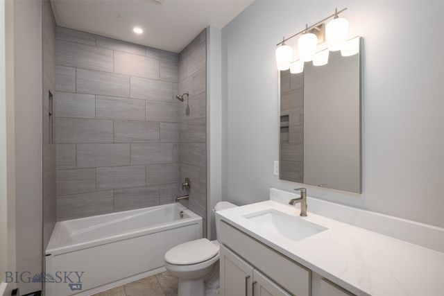 1117 Falcon Ridge Boulevard, Belgrade, MT 59714