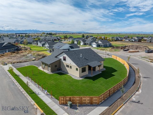 1117 Falcon Ridge Boulevard, Belgrade, MT 59714