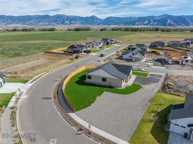 1117 Falcon Ridge Boulevard, Belgrade, MT 59714