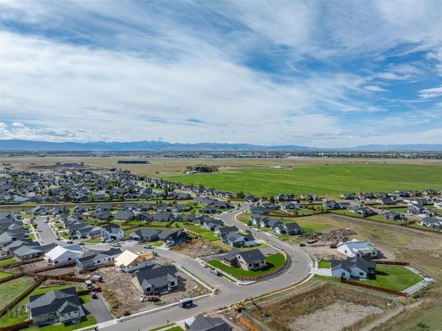1117 Falcon Ridge Boulevard, Belgrade, MT 59714
