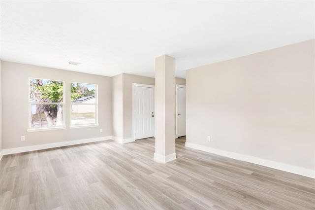 1107 Cable Way, Crosby, TX 77532