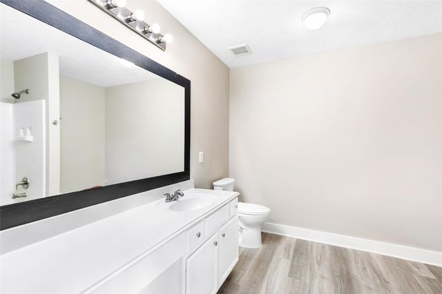 1107 Cable Way, Crosby, TX 77532