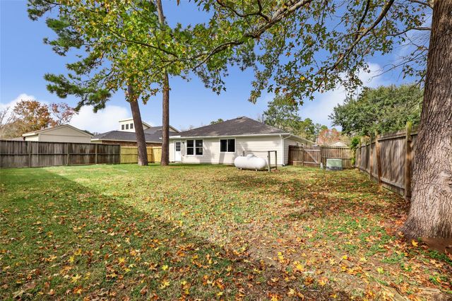 1107 Cable Way, Crosby, TX 77532