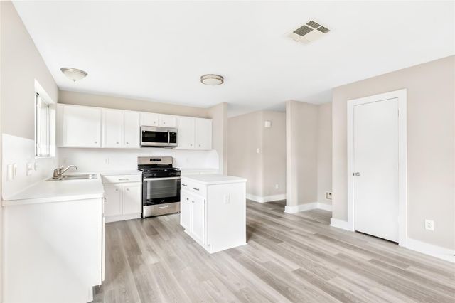 1107 Cable Way, Crosby, TX 77532