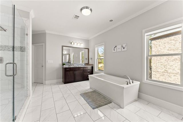 1025 Nash Springs Circle, Lilburn, GA 30047