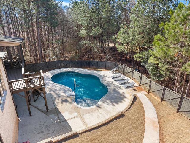 1025 Nash Springs Circle, Lilburn, GA 30047