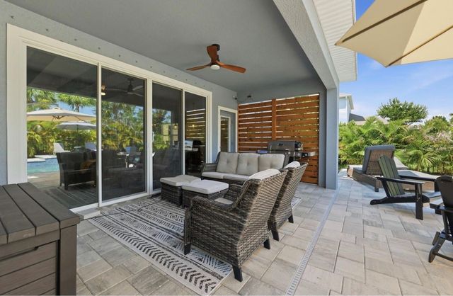 5554 SILVER SUN DRIVE, Apollo Beach, FL 33572