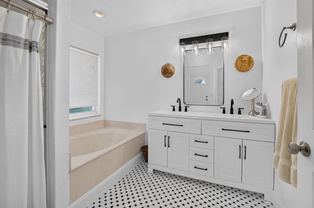 9415 Lake Serena Drive, Boca Raton, FL 33496