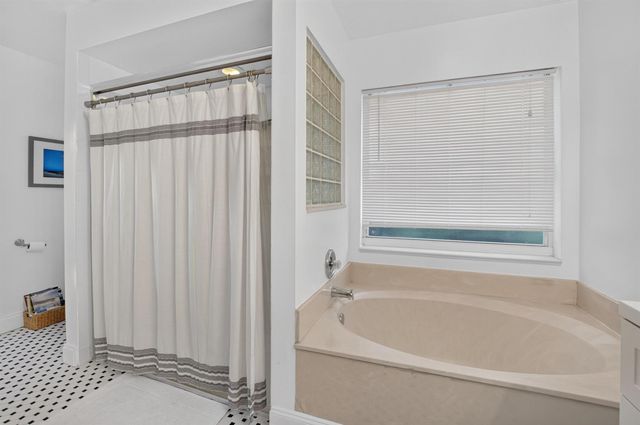 9415 Lake Serena Drive, Boca Raton, FL 33496