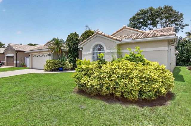 9415 Lake Serena Drive, Boca Raton, FL 33496