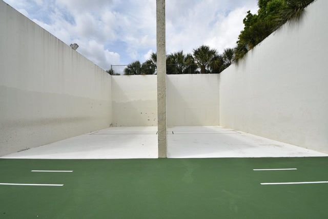 9415 Lake Serena Drive, Boca Raton, FL 33496