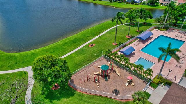 9415 Lake Serena Drive, Boca Raton, FL 33496