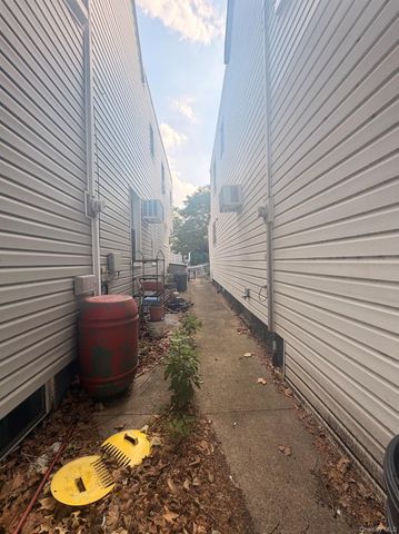1862 E 37th Street, Brooklyn, NY 11234