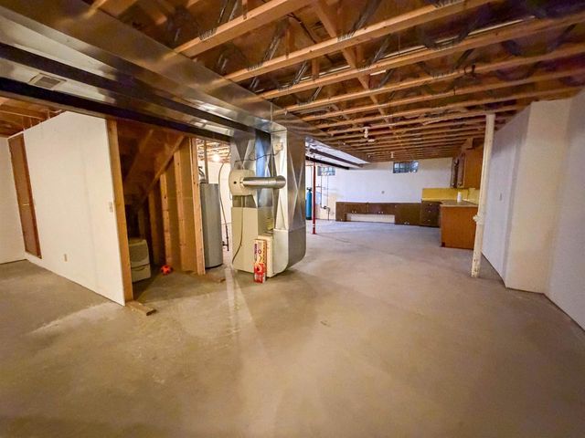 511 W PULASKI STREET, Pulaski, WI 54162