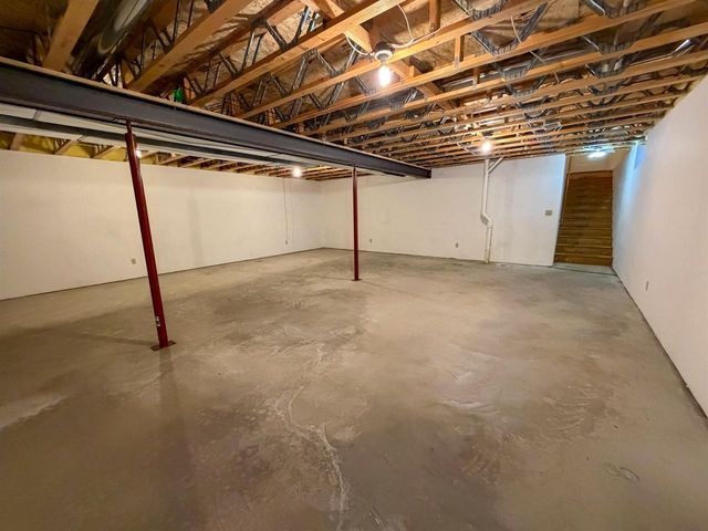 511 W PULASKI STREET, Pulaski, WI 54162