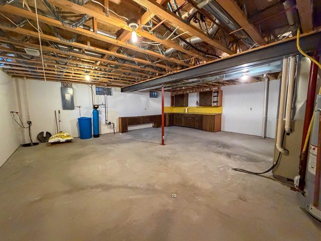 511 W PULASKI STREET, Pulaski, WI 54162