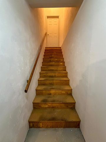 511 W PULASKI STREET, Pulaski, WI 54162