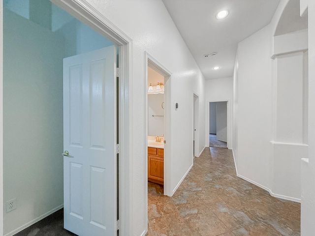 890 N Bullmoose Drive, Chandler, AZ 85224