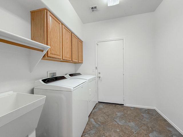 890 N Bullmoose Drive, Chandler, AZ 85224