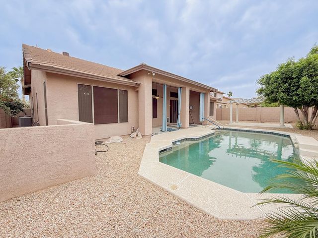 890 N Bullmoose Drive, Chandler, AZ 85224