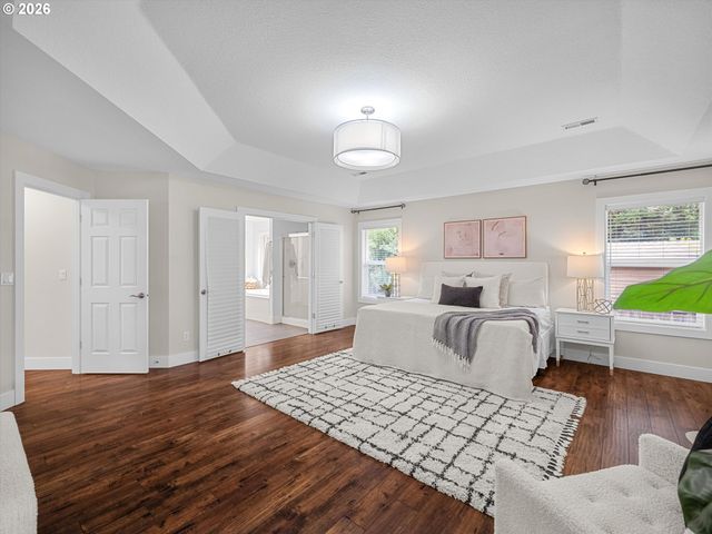 10719 Nw HARDING Ct, Portland, OR 97229