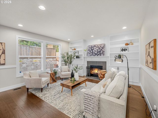 10719 Nw HARDING Ct, Portland, OR 97229