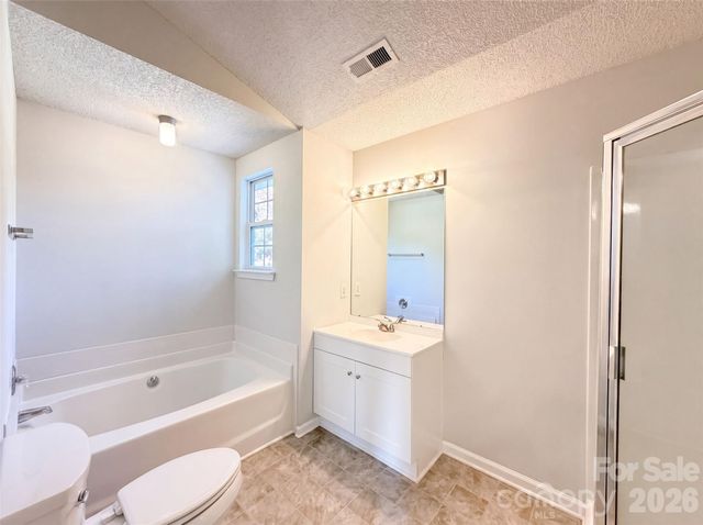 3016 Wyntree Court, Matthews, NC 28104
