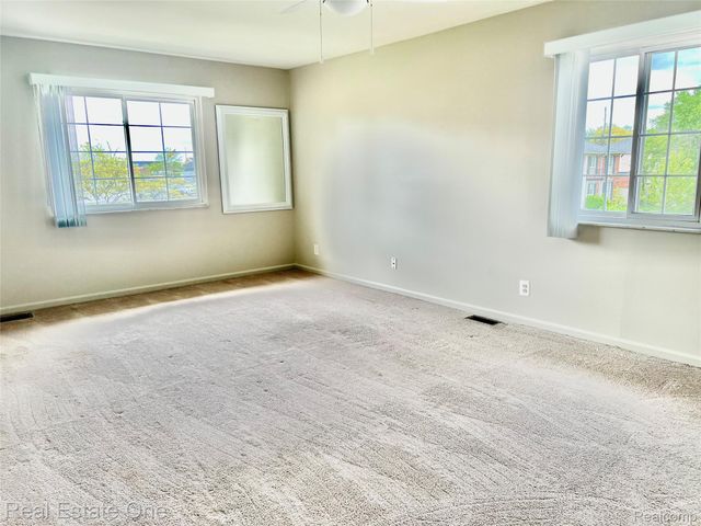 6121 ORCHARD LAKE 202, West Bloomfield Charter Township, MI 48322