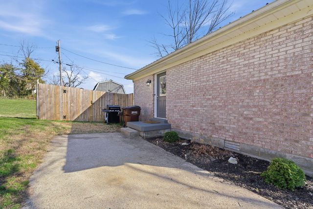 123 Miles Drive, Lancaster, KY 40444