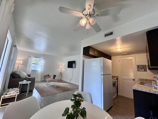 202 Lucerne Avenue Unit 13a, Lake Worth Beach, FL 33460