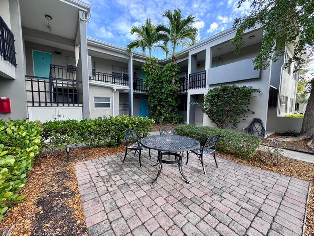 202 Lucerne Avenue Unit 13a, Lake Worth Beach, FL 33460