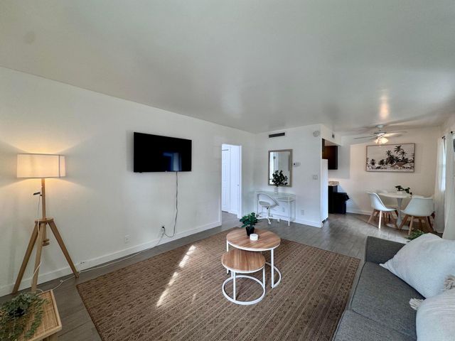 202 Lucerne Avenue Unit 13a, Lake Worth Beach, FL 33460