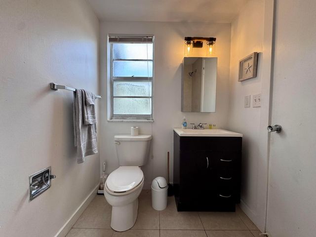 202 Lucerne Avenue Unit 13a, Lake Worth Beach, FL 33460