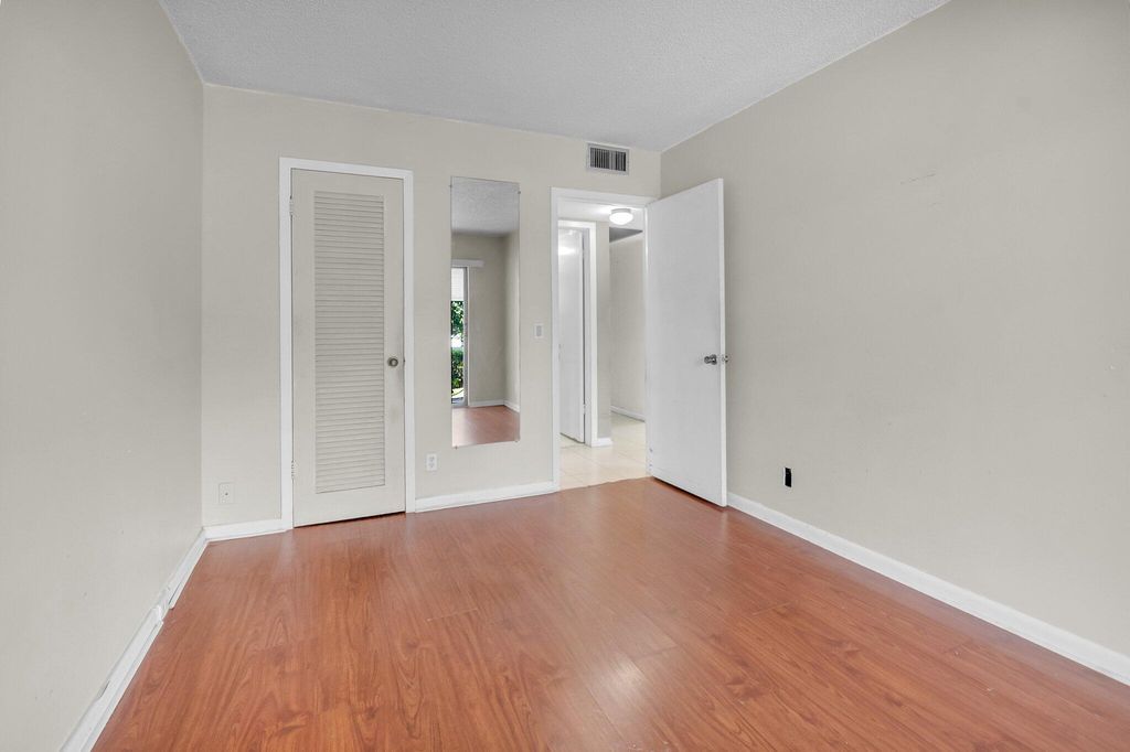 Image 11 of property listing at 47 Preston B, Boca Raton, FL 33434