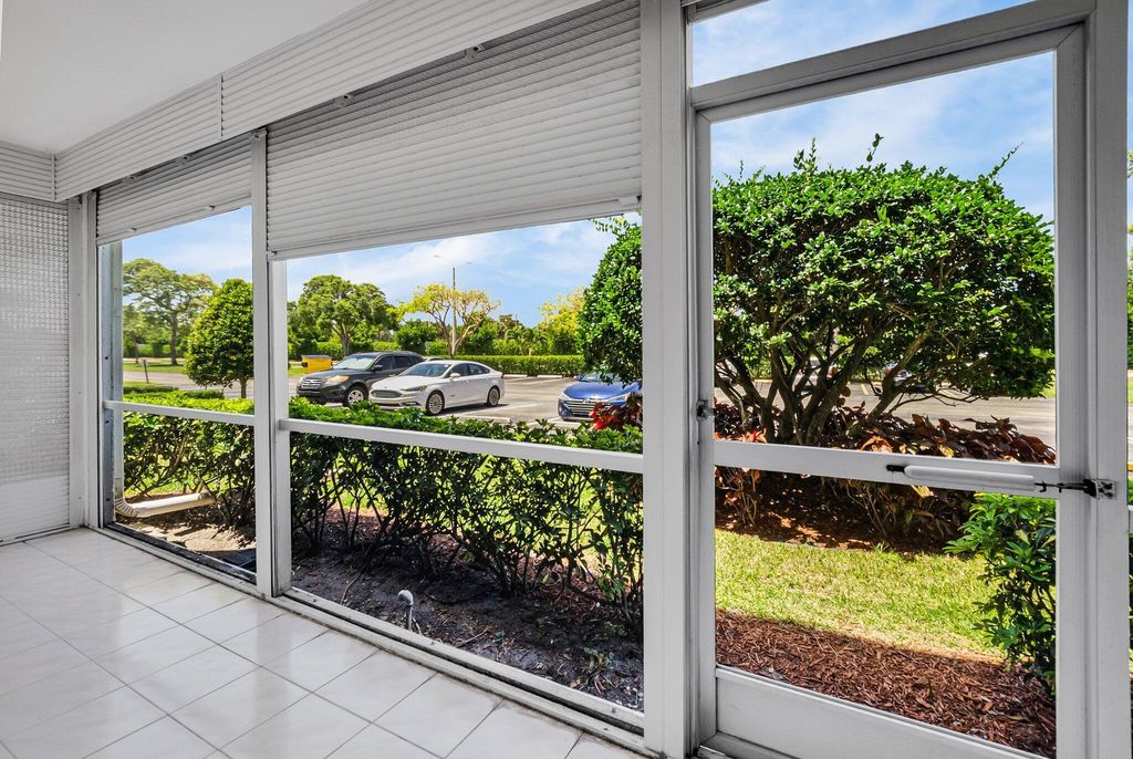 Image 12 of property listing at 47 Preston B, Boca Raton, FL 33434
