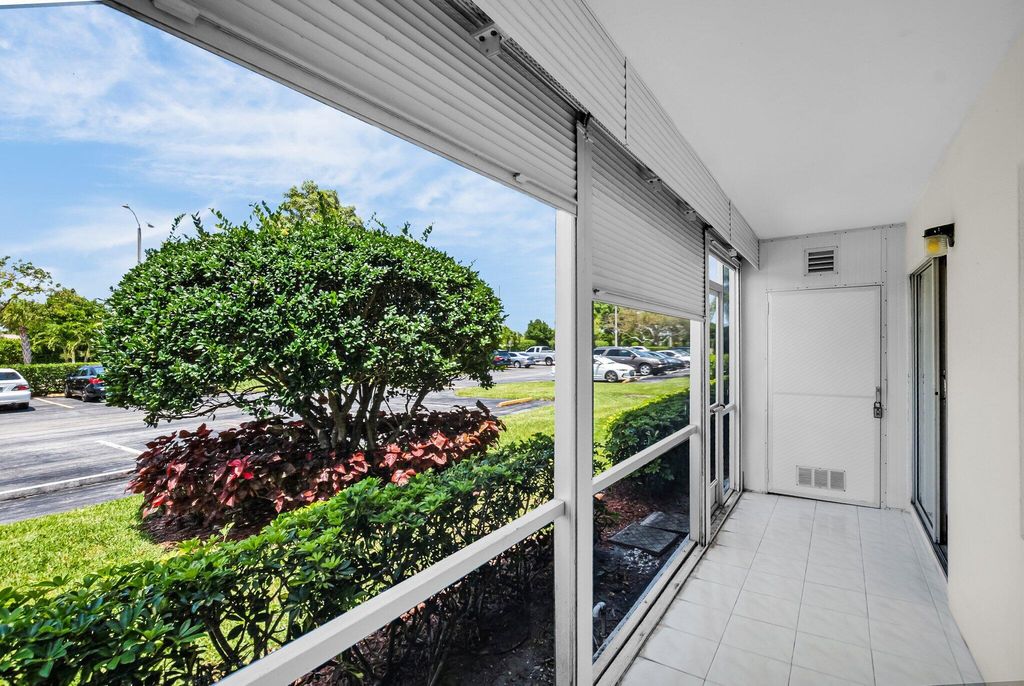 Image 13 of property listing at 47 Preston B, Boca Raton, FL 33434