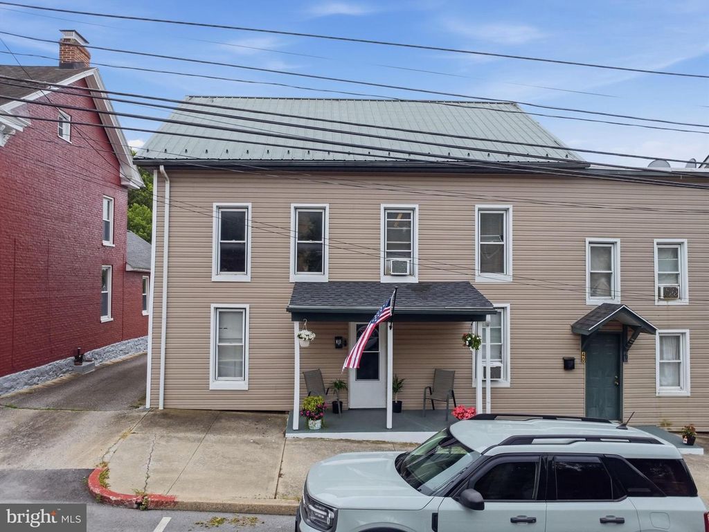 38 W POTOMAC ST W, Williamsport, MD 21795