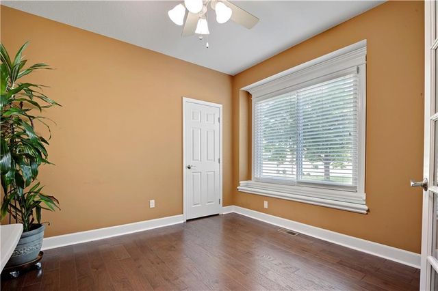 8699 Penner Avenue, De Soto, KS 66018