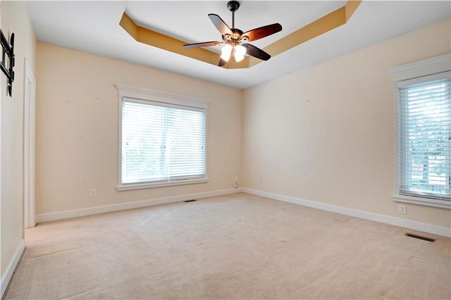 8699 Penner Avenue, De Soto, KS 66018