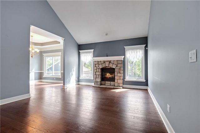 8699 Penner Avenue, De Soto, KS 66018