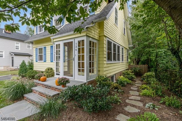 124 College Pl, South Orange Village Twp., NJ 07079