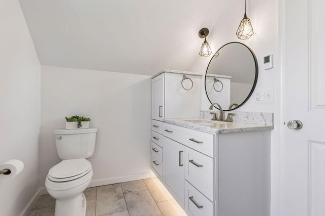 2718 Hampshire Avenue S, Saint Louis Park, MN 55426