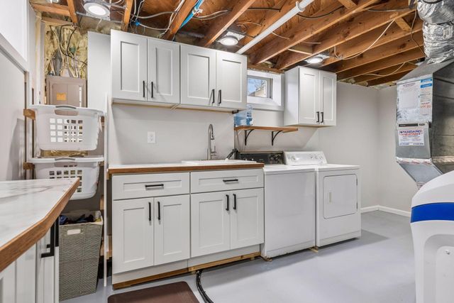 2718 Hampshire Avenue S, Saint Louis Park, MN 55426