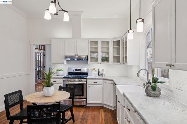 194 Kottinger Dr, Pleasanton, CA 94566