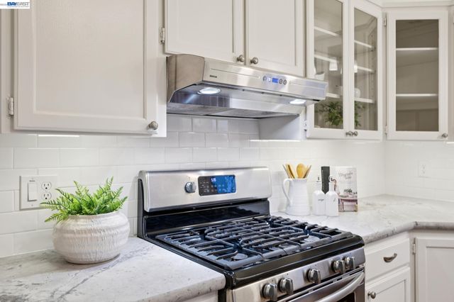194 Kottinger Dr, Pleasanton, CA 94566