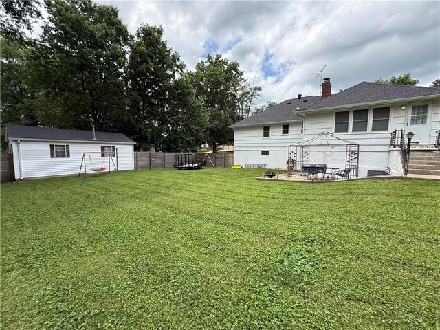 11805 E 48th Street, Kansas City, MO 64133