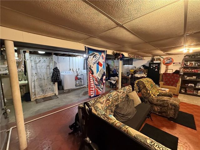 11805 E 48th Street, Kansas City, MO 64133