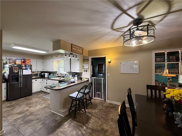 11805 E 48th Street, Kansas City, MO 64133