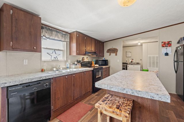 237 Madrid Avenue, Moriarty, NM 87035